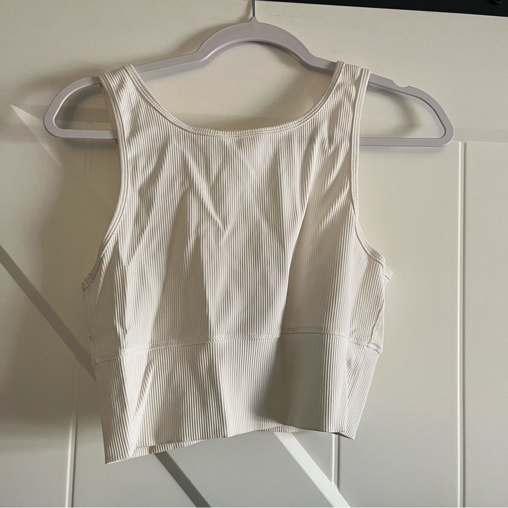 White Cropped Workout Tank - Picture 2 of 8